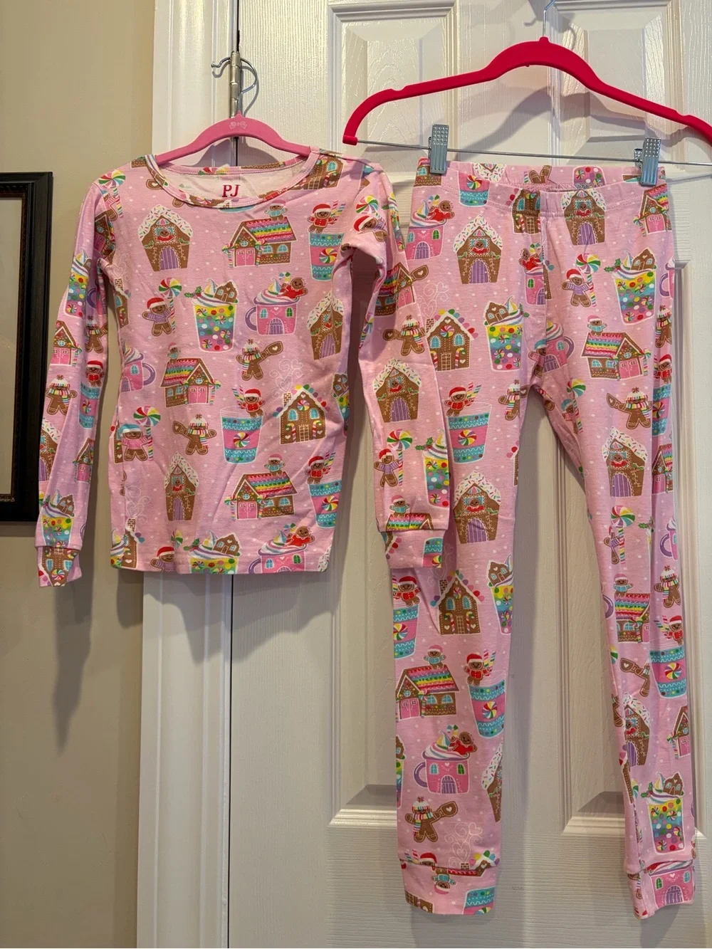 The Children’s Place Pink Gingerbread House Holiday Pajama Set 🍪🍭🏡🎄🎅🏻💖